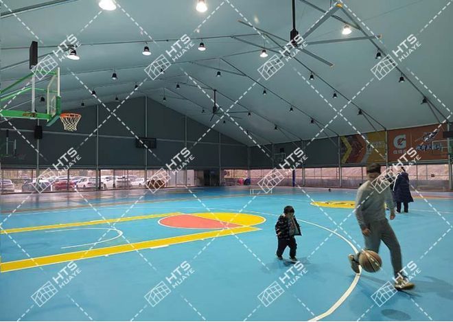 华烨体育篷房给你稳稳的课堂体验千亿国际网站大雨、强风也不怕